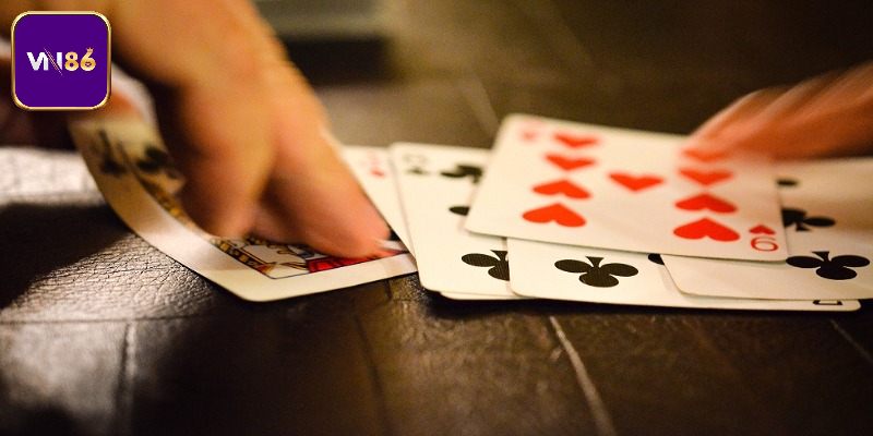Lý do nên chơi phỏm Vn86